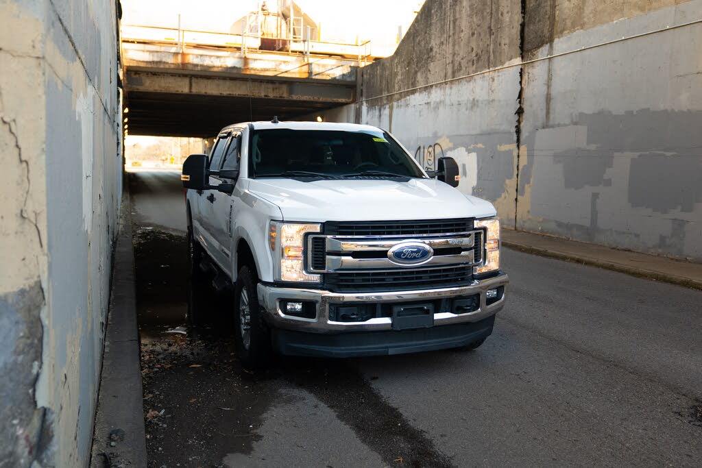 2019 Ford F-250 Super Duty XLT Crew Cab 4WD