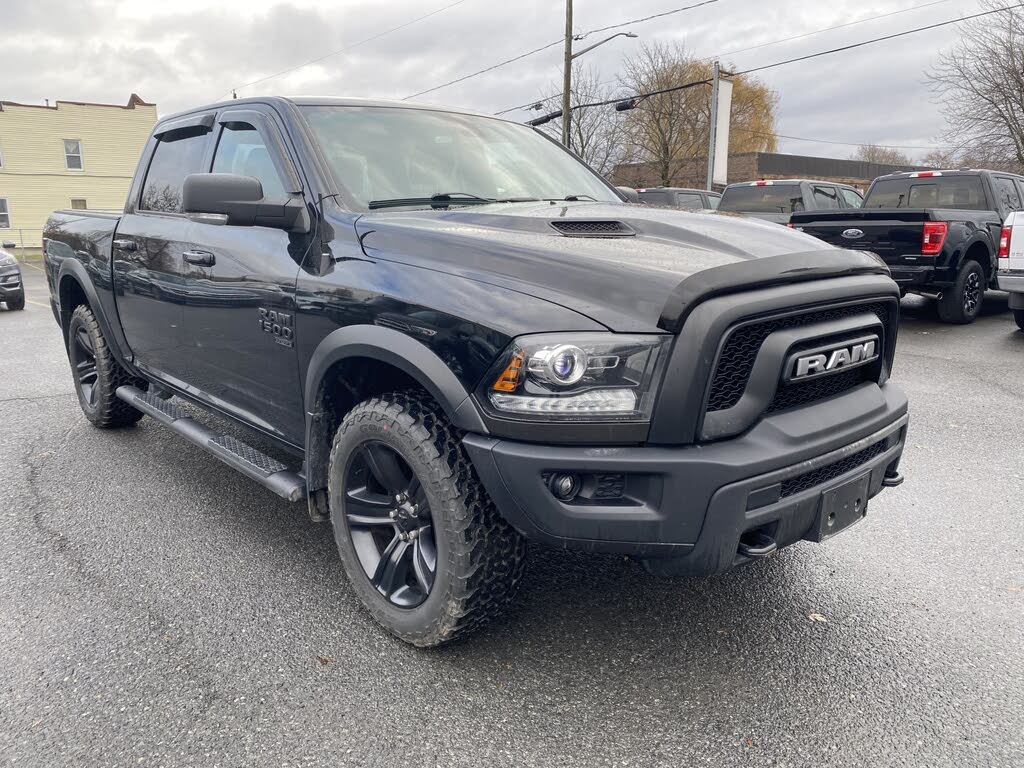 RAM 1500 Classic Warlock Crew Cab 4WD 2022