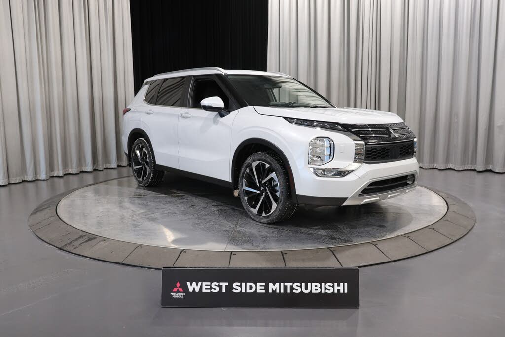 2023 Mitsubishi Outlander LE AWD