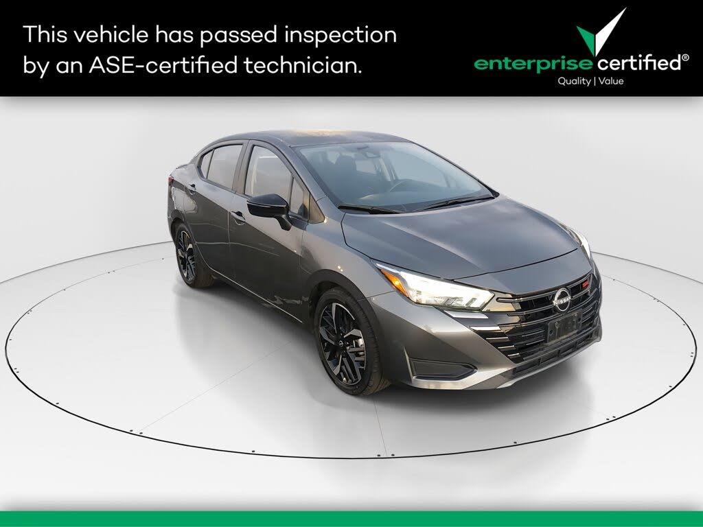 2024 Nissan Versa SR FWD