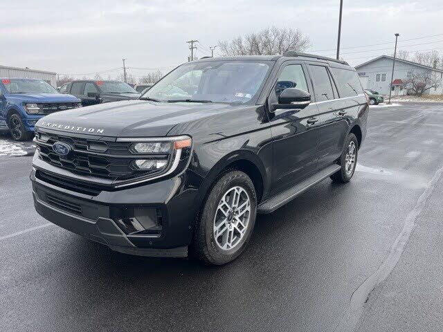 2025 Ford Expedition MAX Active 4WD