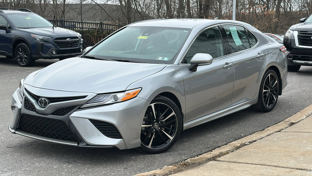 2020 Toyota Camry XSE FWD
