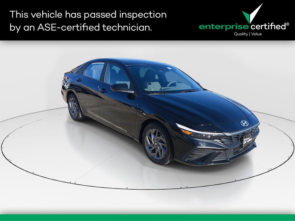 2024 Hyundai Elantra SEL FWD