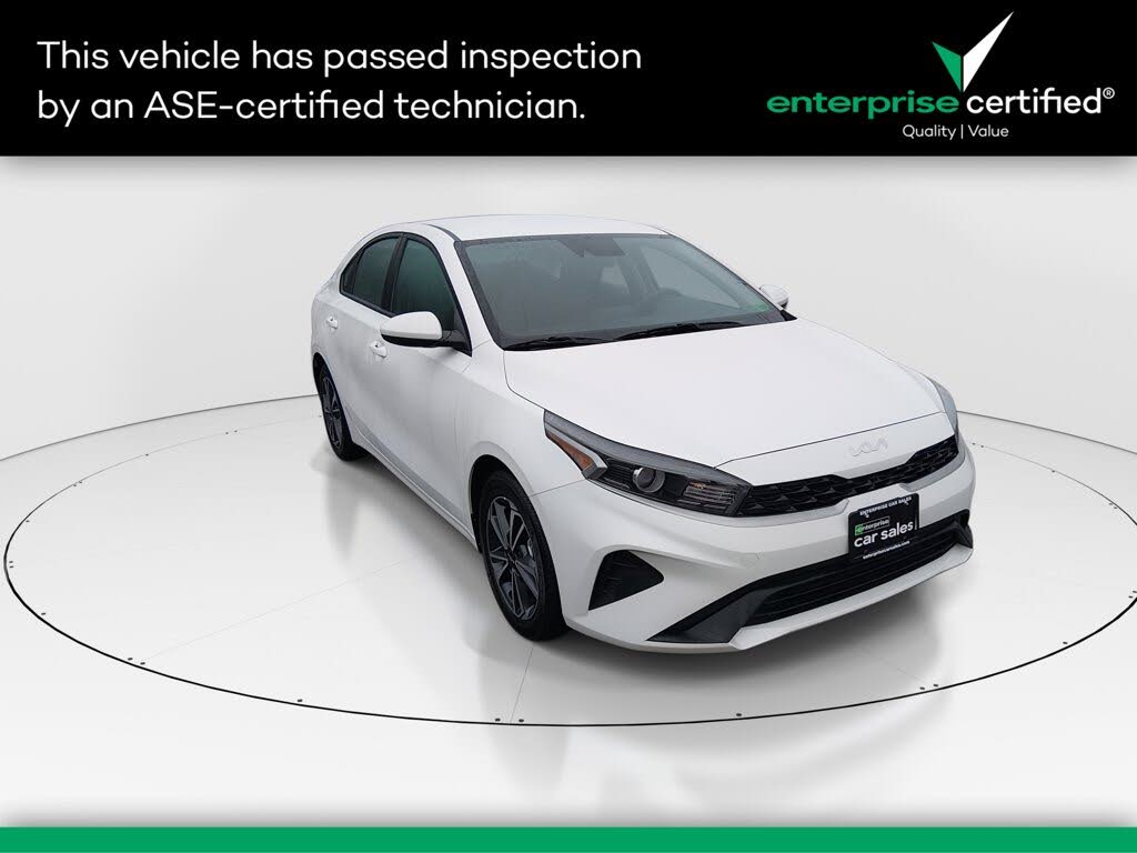 2024 Kia Forte LXS FWD