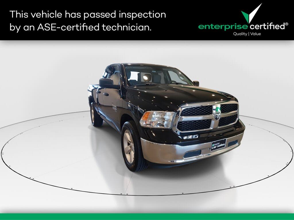 2024 RAM 1500 Classic SLT Quad Cab 4WD