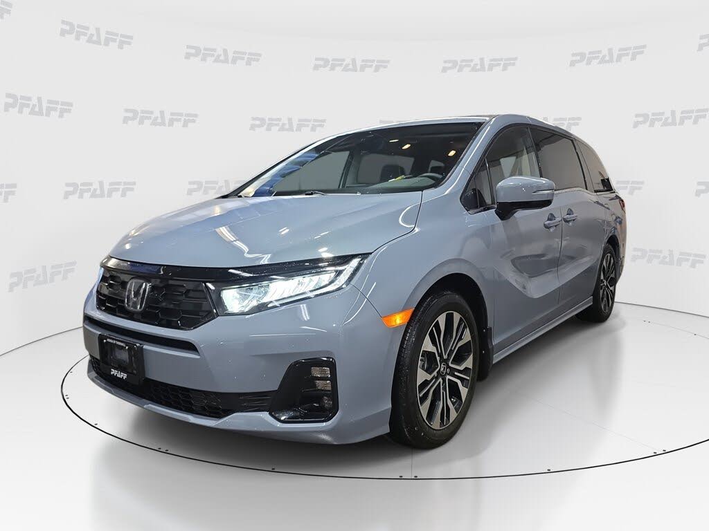 Honda Odyssey Touring FWD 2026