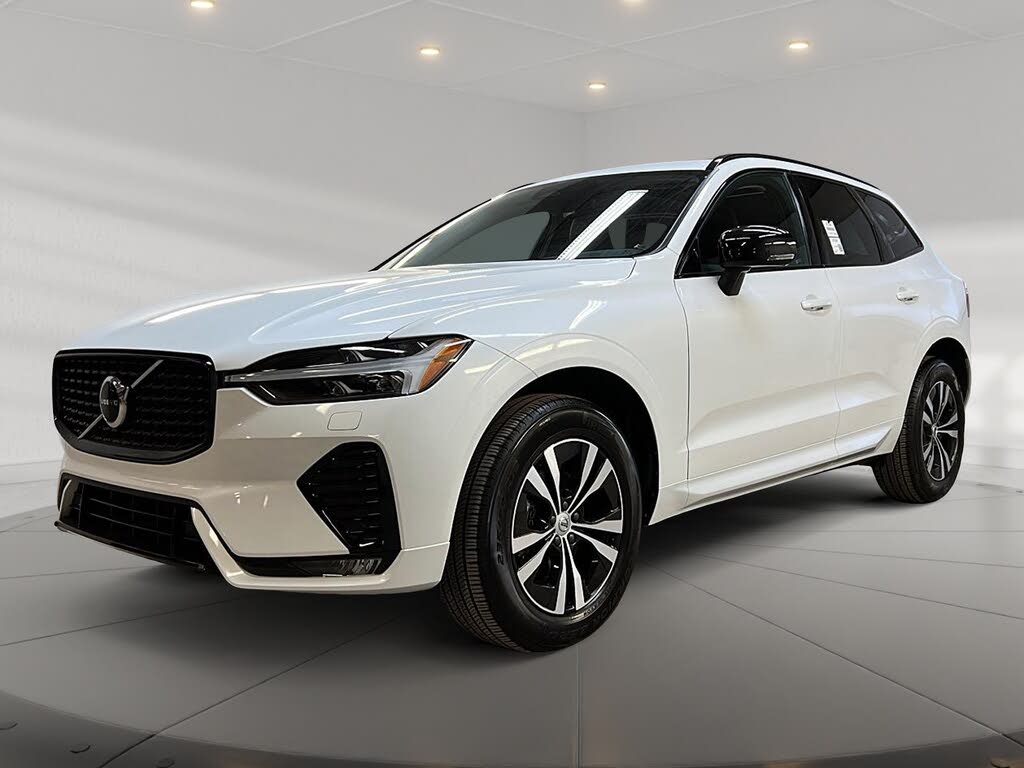 Volvo XC60 B5 Core Dark Theme AWD 2024