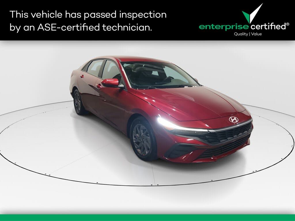 2024 Hyundai Elantra SEL FWD