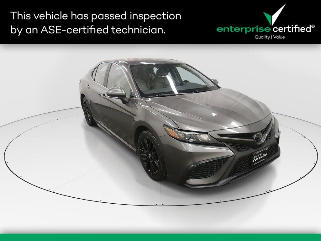 2024 Toyota Camry SE FWD