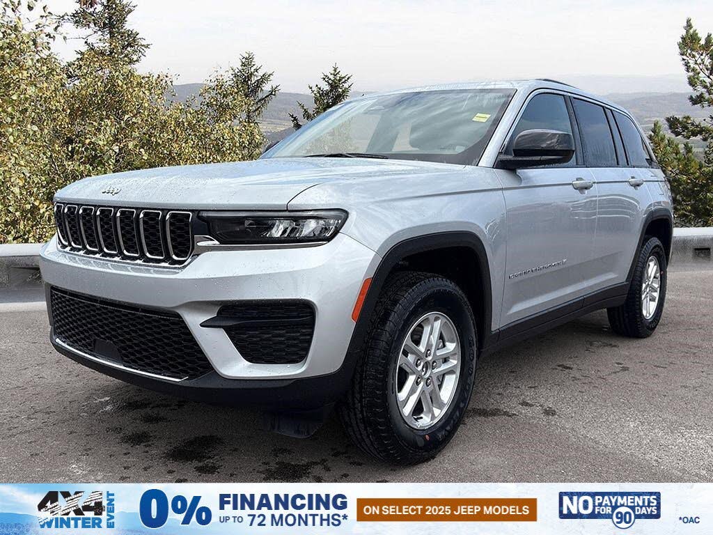 2025 Jeep Grand Cherokee Laredo 4WD