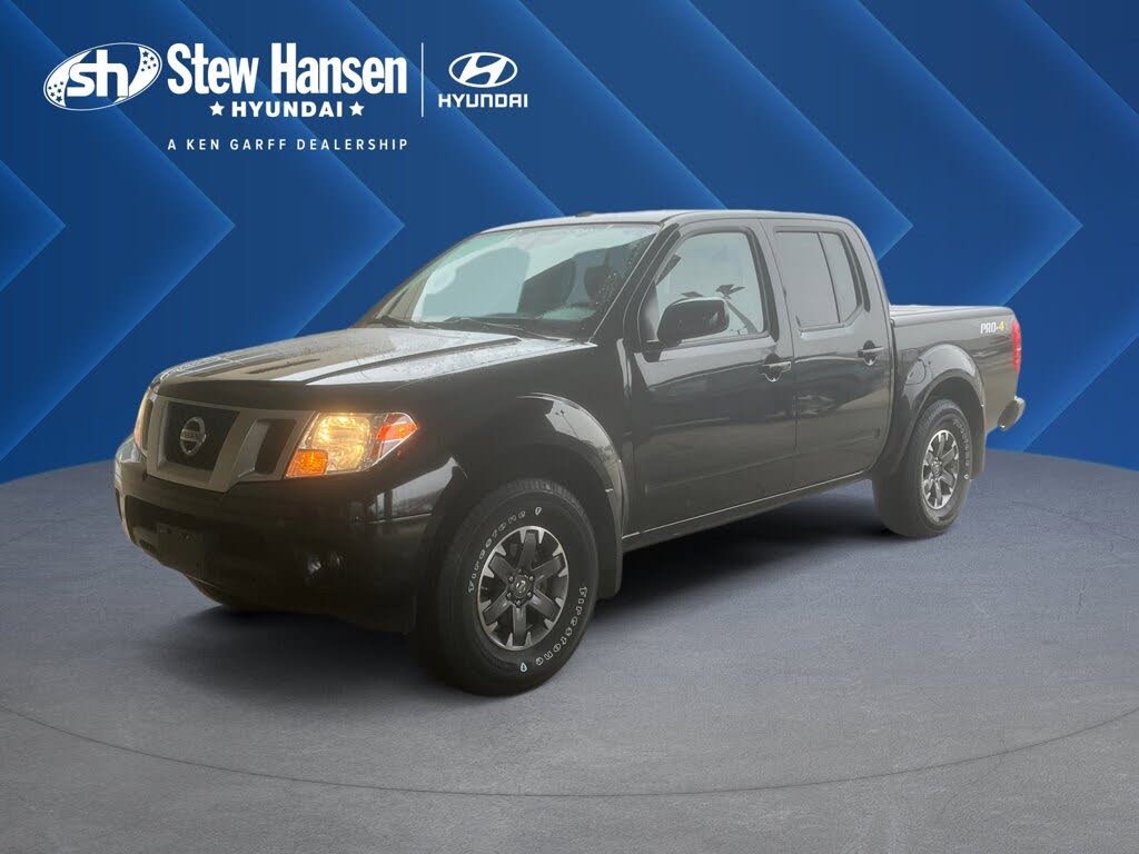 2017 Nissan Frontier PRO-4X Crew Cab 4WD
