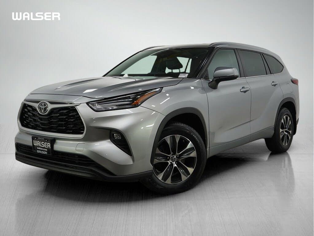 2022 Toyota Highlander XLE AWD