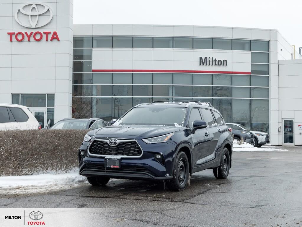 Toyota Highlander XLE AWD 2022