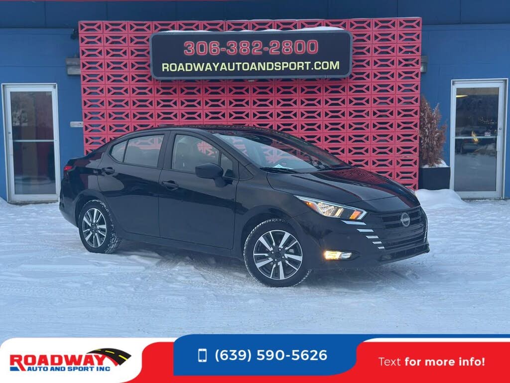 Nissan Versa SV FWD 2024