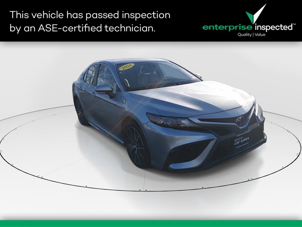 2024 Toyota Camry SE FWD