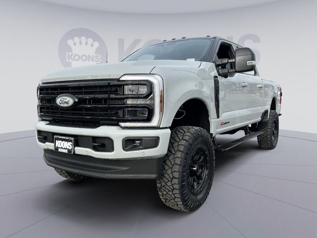 2026 Ford F-250 Super Duty Platinum Crew Cab 4WD