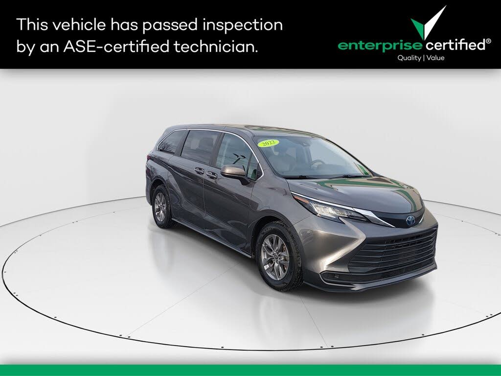 2022 Toyota Sienna LE 8-Passenger FWD