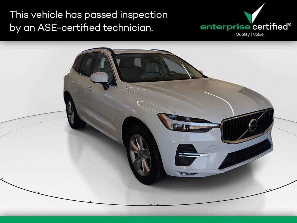 2022 Volvo XC60 B5 Momentum AWD