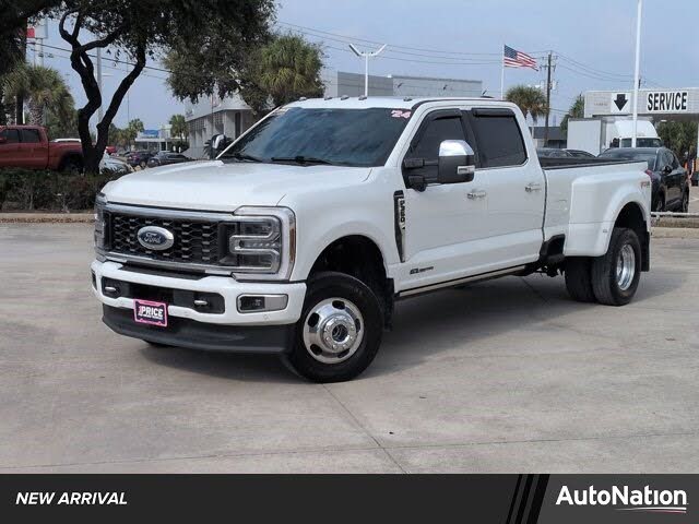 2024 Ford F-350 Super Duty Platinum Crew Cab LB DRW 4WD