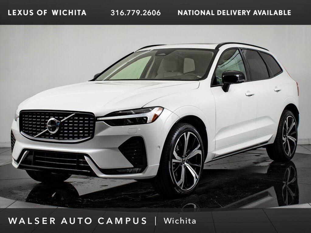 2025 Volvo XC60 B5 Ultra Dark Theme AWD