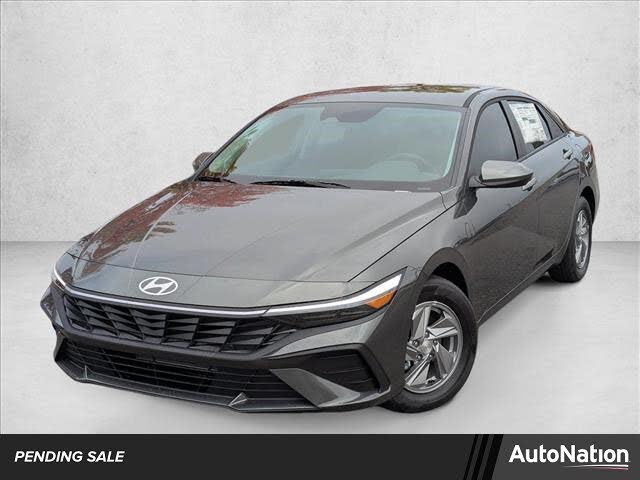 2026 Hyundai Elantra SE FWD