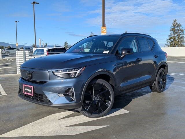 2026 Volvo EX40 Twin Ultra Black Edition AWD