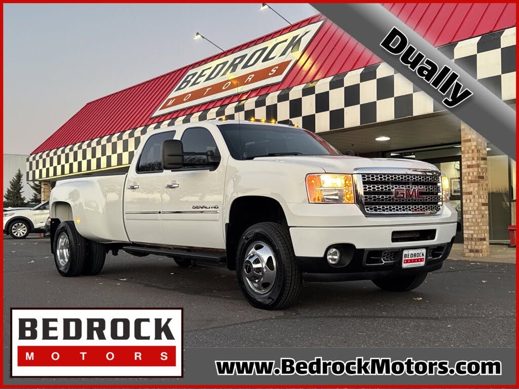 2014 GMC Sierra 3500HD Denali Crew Cab LB DRW 4WD