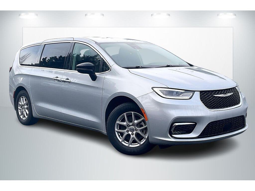 2024 Chrysler Pacifica Touring L FWD