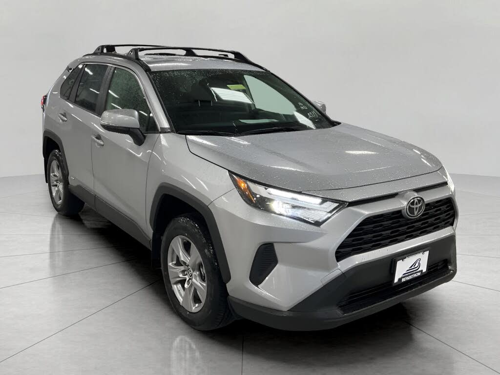 2025 Toyota RAV4 Hybrid XLE AWD