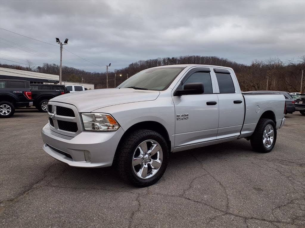 2018 RAM 1500 Express Quad Cab 4WD