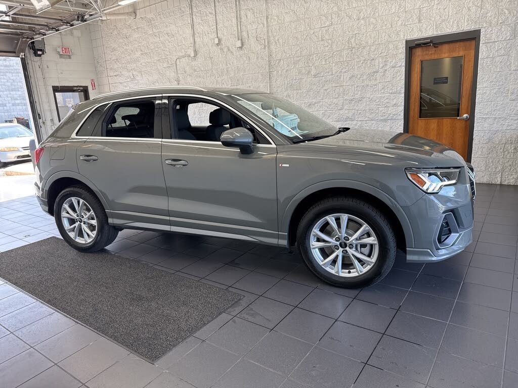 2025 Audi Q3 quattro Premium S Line 45 TFSI