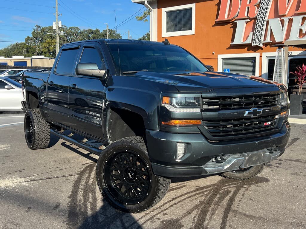 2017 Chevrolet Silverado 1500 LT Crew Cab 4WD