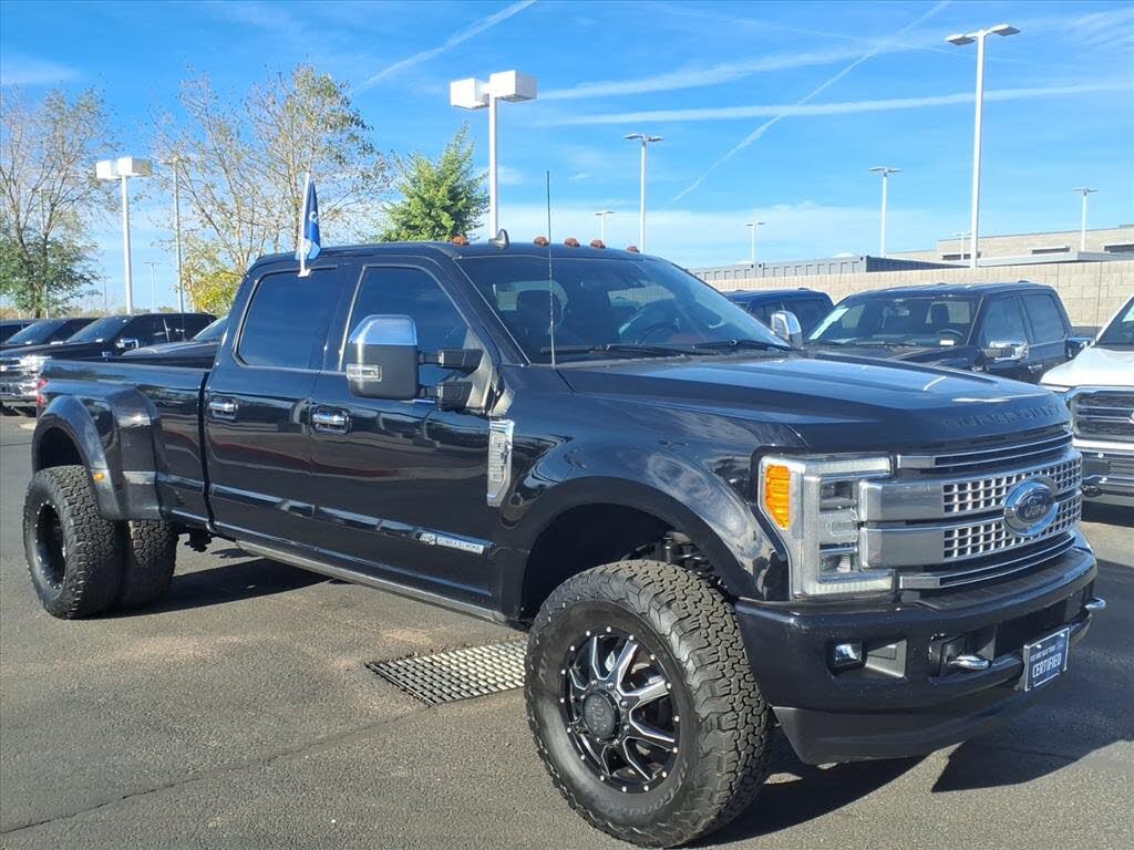 2019 Ford F-350 Super Duty Platinum Crew Cab LB DRW 4WD