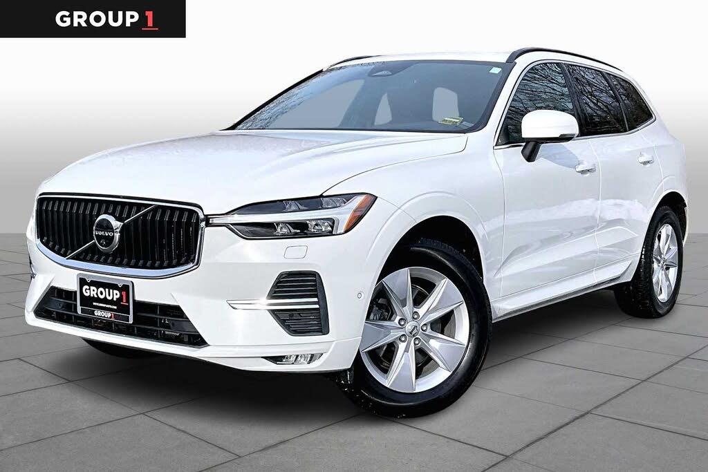 2022 Volvo XC60 B5 Momentum AWD