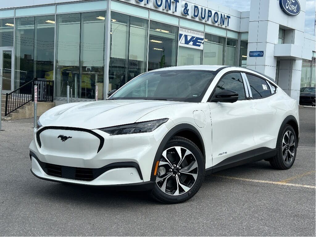 Ford Mustang Mach-E Select AWD 2025