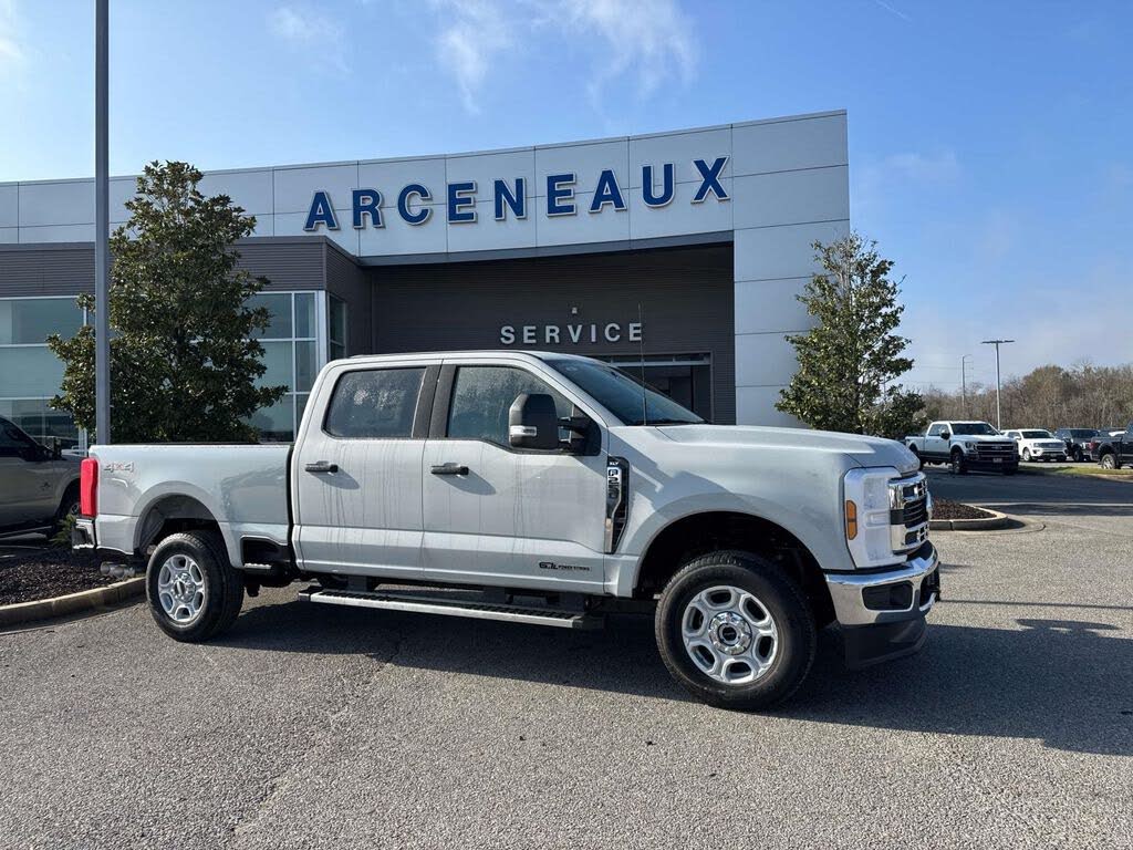 2026 Ford F-250 Super Duty XLT Crew Cab 4WD