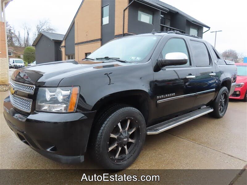 2013 Chevrolet Avalanche LTZ Black Diamond Edition 4WD