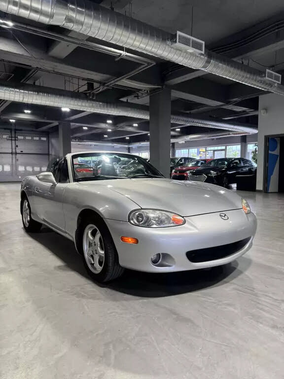 2004 Mazda MX-5 Miata