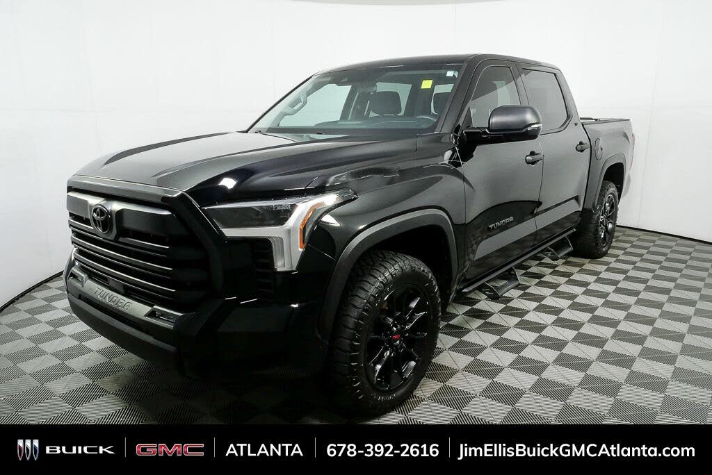 2022 Toyota Tundra SR5 CrewMax Cab 4WD