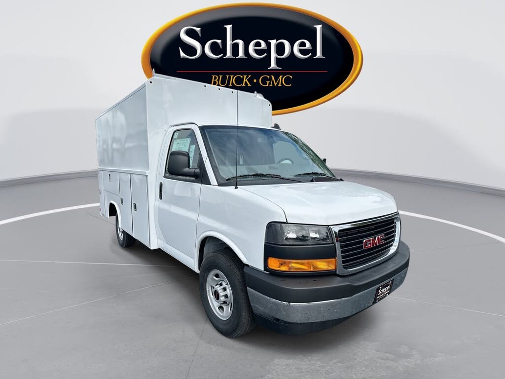 2025 GMC Savana Chassis 3500 139 Cutaway RWD