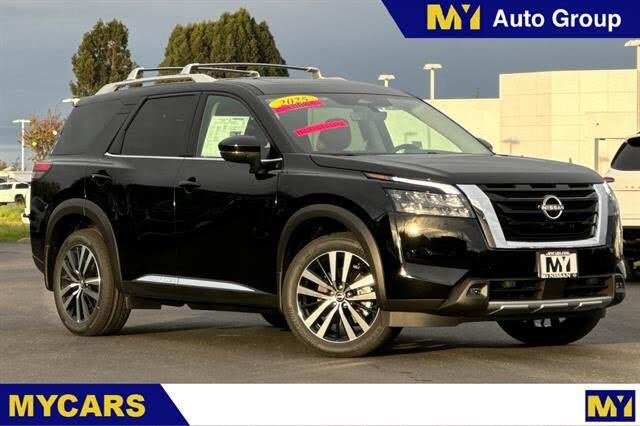 2025 Nissan Pathfinder Platinum 4WD