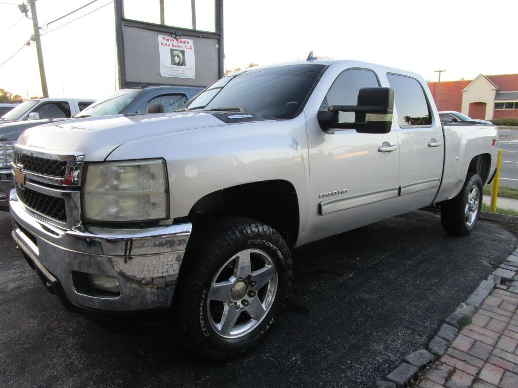 2011 Chevrolet Silverado 2500HD LTZ Crew Cab 4WD