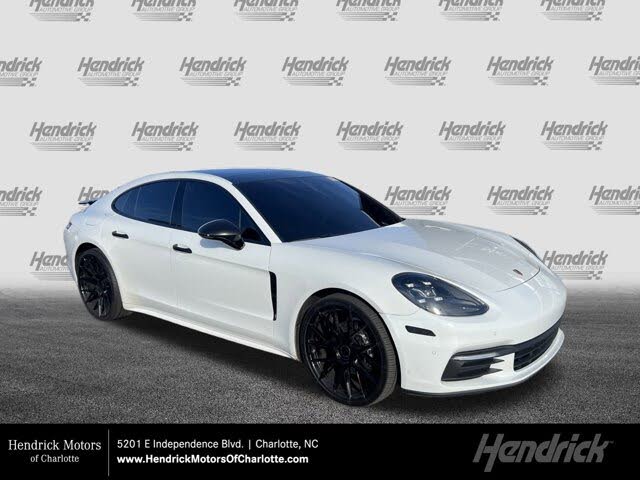 2017 Porsche Panamera 4