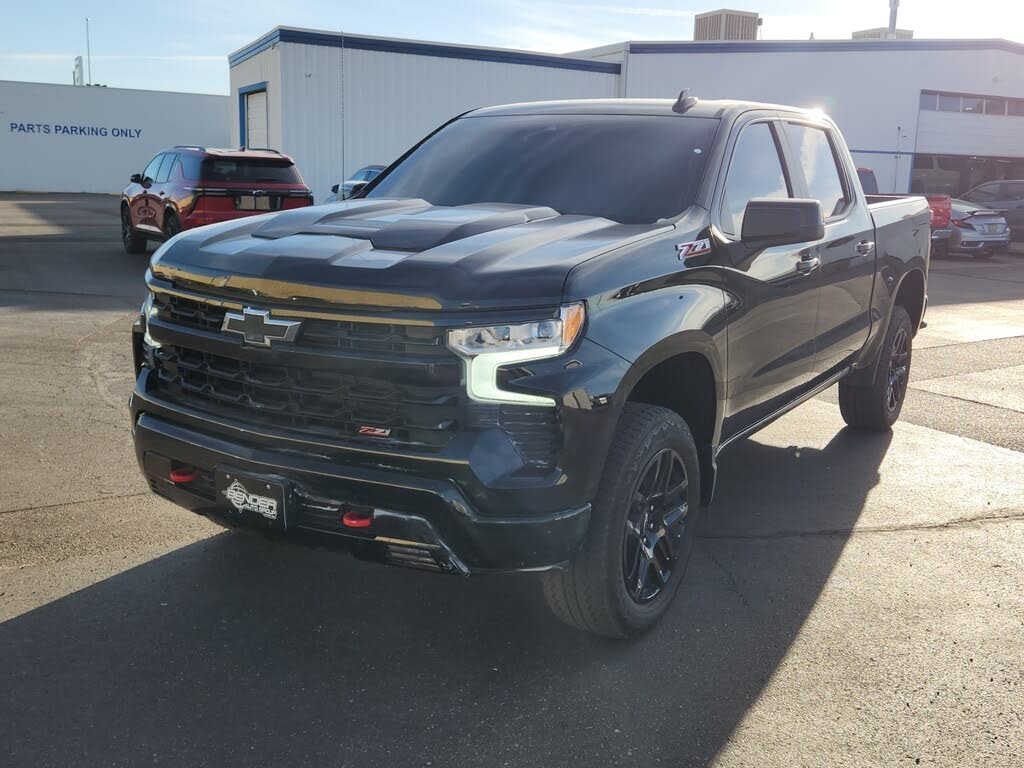 2024 Chevrolet Silverado 1500 LT Trail Boss Crew Cab 4WD