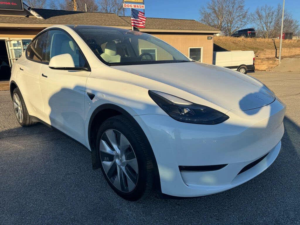 2024 Tesla Model Y Long Range AWD