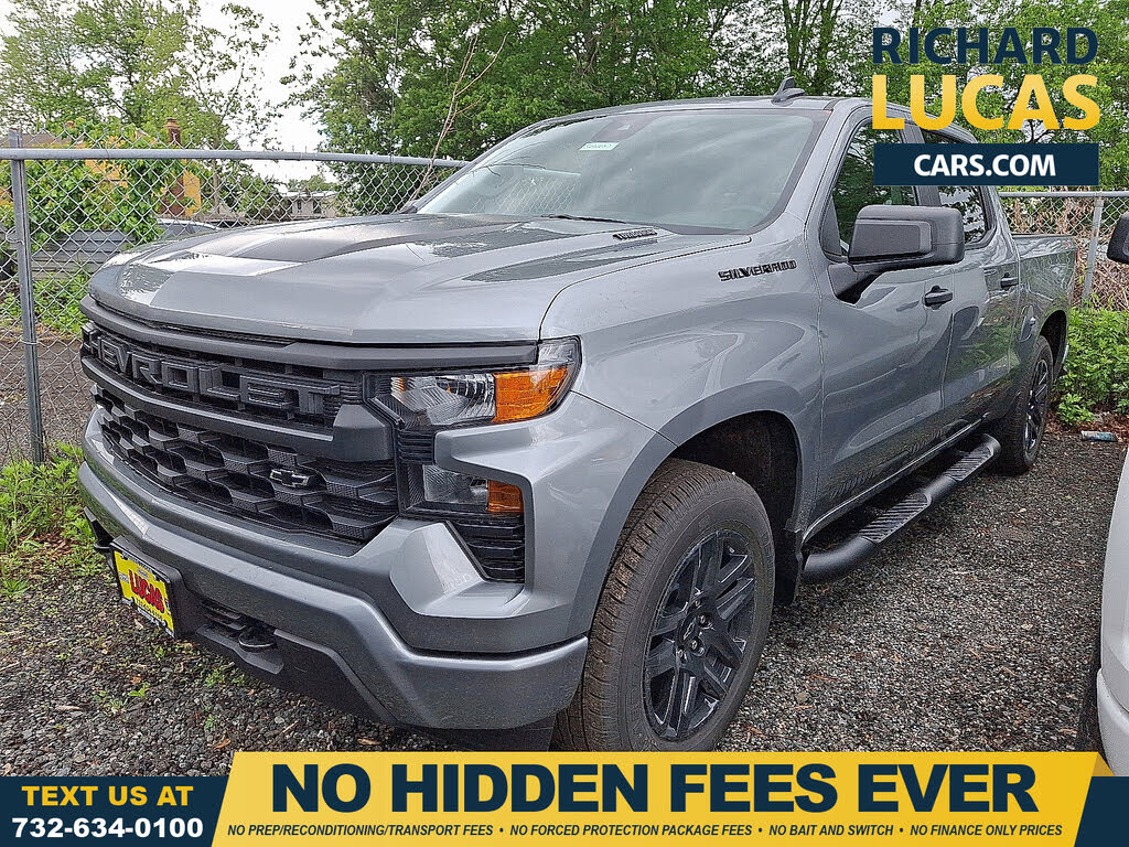 2026 Chevrolet Silverado 1500 Custom Crew Cab 4WD