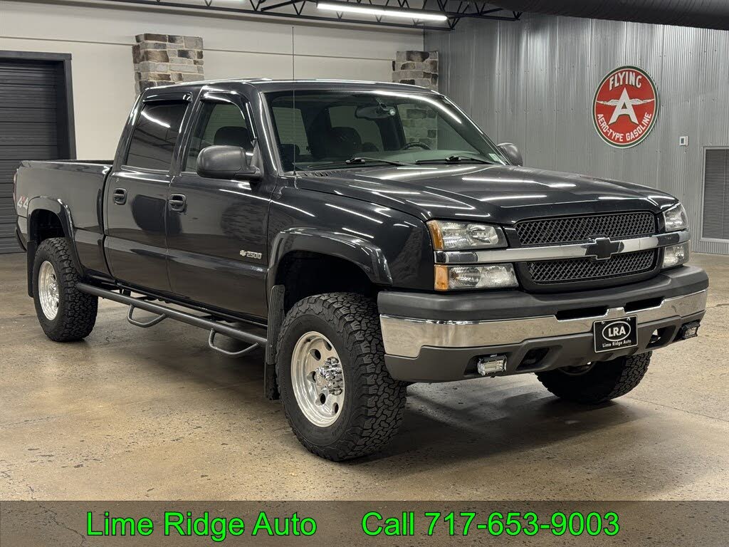2004 Chevrolet Silverado 2500 LS Crew Cab 4WD