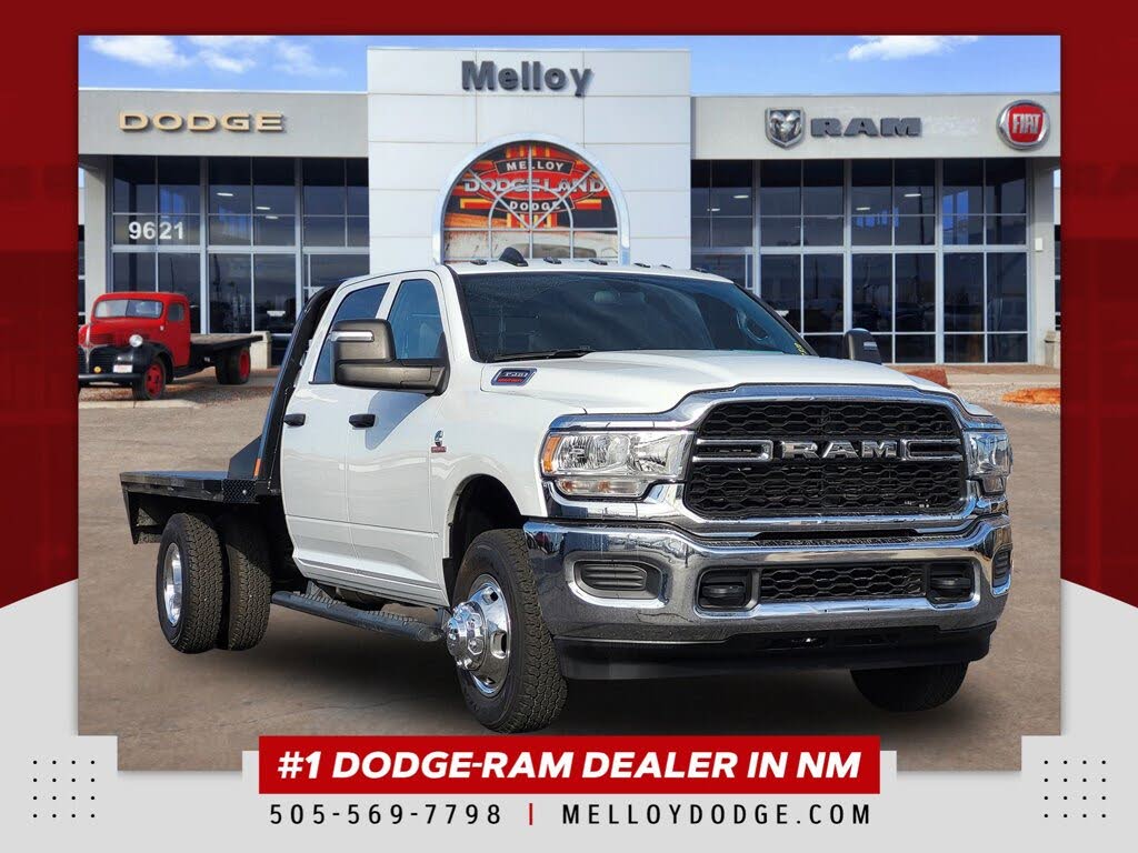 2024 RAM 3500 Chassis Tradesman Crew Cab LB DRW RWD