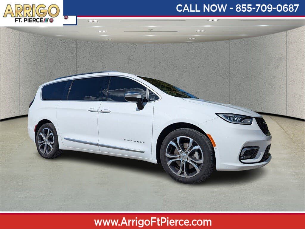 2025 Chrysler Pacifica Pinnacle AWD