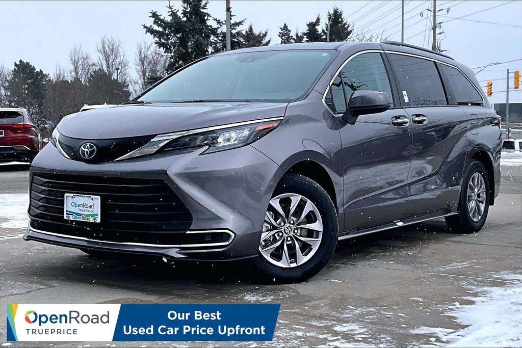 Toyota Sienna XLE 8-Passenger FWD 2024